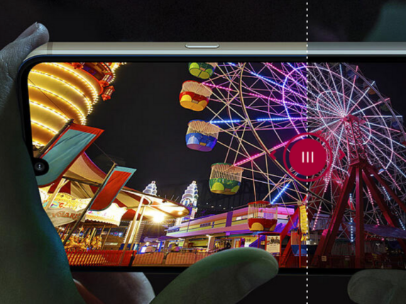 
                                    
                                Smartphone con display OLED o LCD? Differenze e vantaggi