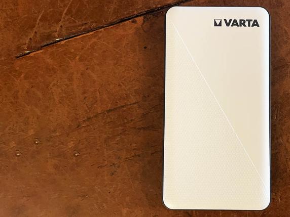 
                                    
                                Varta Energy 10.000 mAh, un powerbank ideale per smartphone e tablet