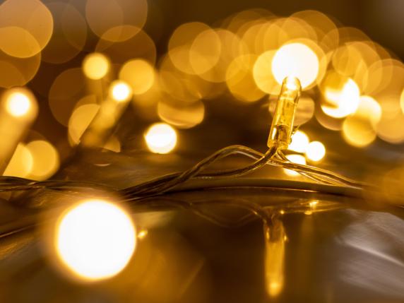 
                                    
                                Decorazioni e luci di Natale per interni ed esterni: come fare invidia a tutto il vicinato
