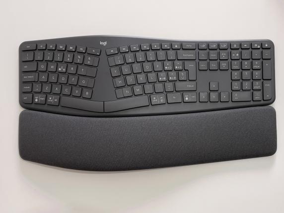 
                                    
                                Logitech Ergo K860, la prova della tastiera che non stanca mani e braccia