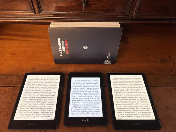 
                                    
                                Kindle Paperwhite 2021, la recensione: più veloce, più grande, più tutto
