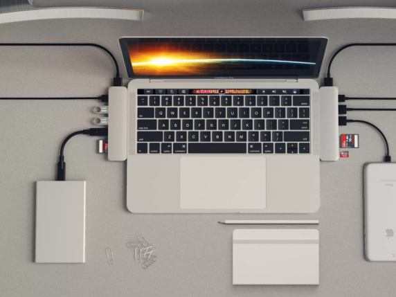 
                                    
                                Mac e MacBook, i migliori accessori da avere sulla scrivania