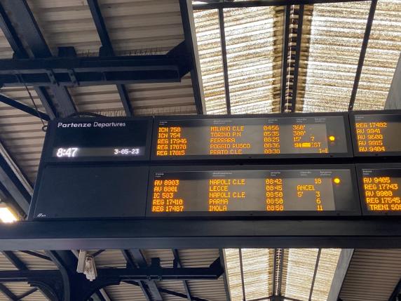 Maltempo Emilia-Romagna: treni sospesi per nuove esondazioni. Scuole chiuse e deviazioni