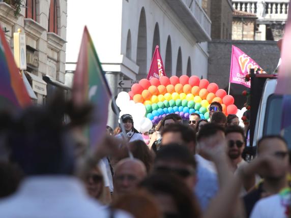 Sabato il Brescia Pride, il Comune di Maclodio nega il patrocinio