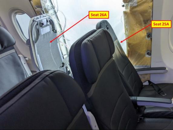 Boeing, il pannello si è staccato dal 737 Max in volo perché mancavano quattro bulloni