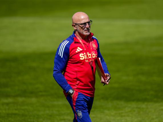 Spain\'s coach Luis de la Fuente arrives for a training session at their base camp in Donaueschingen, Germany, Wednesday, June 12, 2024, ahead of their Group B soccer match against Croatia at the Euro 2024 soccer tournament. (AP Photo/Manu Fernandez)     Associated Press / LaPresse Only italy and spain