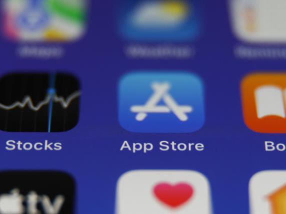 L'Ue ancora contro Apple: «Con l'App Store continua a violare il mercato digitale»  Modifiche o multe in arrivo 