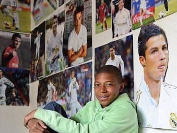 Portogallo-Francia è Cristiano Ronaldo contro Mbappé. Il giovane campione e il vecchio mito
