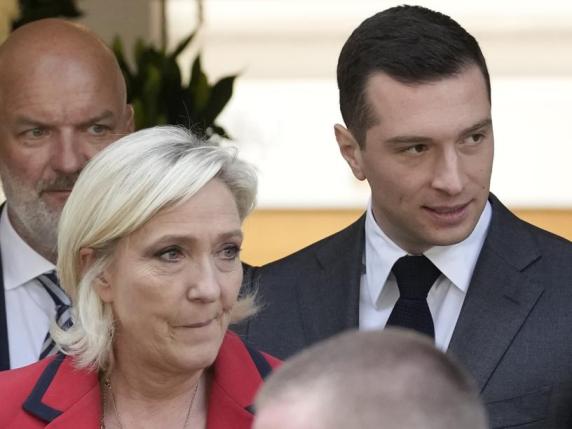 Le Pen alla vigilia del voto: «Impediremo a Kiev di usare le nostre armi contro la  Russia e non invieremo soldati francesi in Ucraina» 