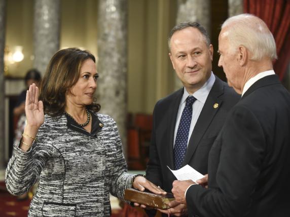 Elezioni Usa 2024, il ritiro di Biden e le notizie di oggi in diretta | Boom di donazioni per Kamala Harris. I media: «Dubbi su di lei, perciò Biden ha esitato»