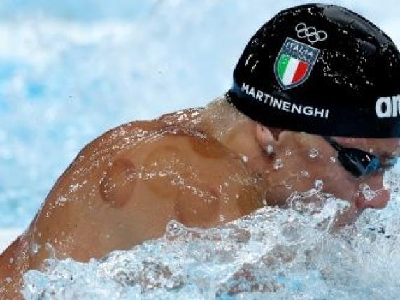 Primo oro per l'Italia: Martinenghi trionfa nei 100 rana. Pistola 10 metri, argento e bronzo | Chi sono gli italiani in gara oggi