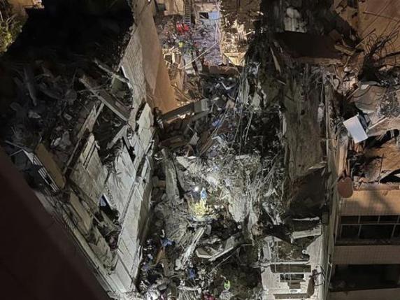 Attacco mirato di Israele a Beirut: «Morto il responsabile della strage di Majdal Shams»​Raid a Teheran ucciso il capo di Hamas|Live