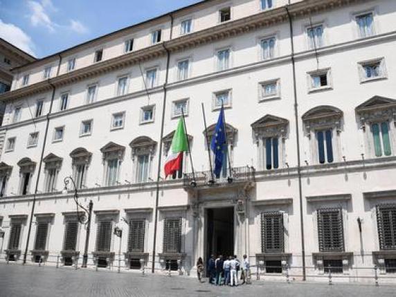 Il giallo degli agenti spostati: scontro sulla polizia a Palazzo Chigi