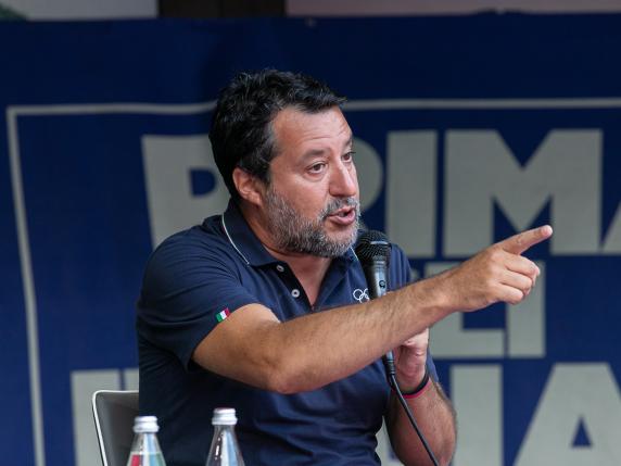 La resa dei conti nel centrodestra. Autonomia, Salvini contro la Cei