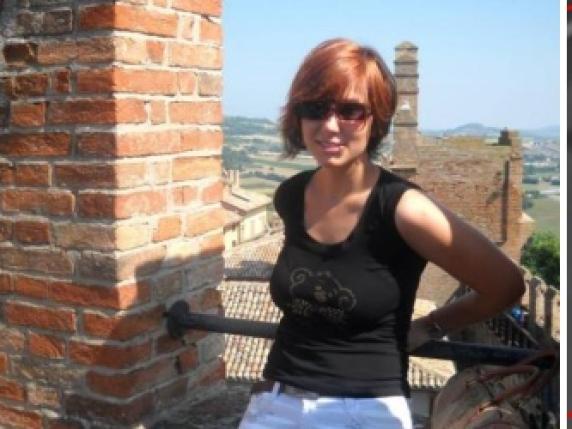 Sharon Verzeni, fermato un 31enne: «L'ho vista e l'ho uccisa». Decisivi due testimoni, trovata l'arma: «Ne aveva 4, voleva colpire»