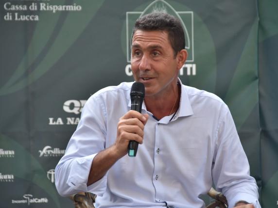 Vannacci attacca La Russa sui social: «Per me una folla alla Versiliana, per lui desolazione»