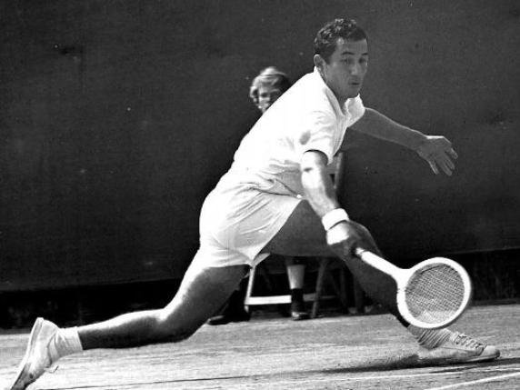 Luis Ayala è morto: il tennista cileno scompare a 91 anni