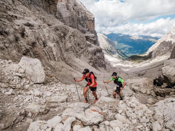 Molveno, 900 atleti da tutto il mondo si misurano al Brenta Trail. «Sarò un momento di sfida, avventura e comunità»