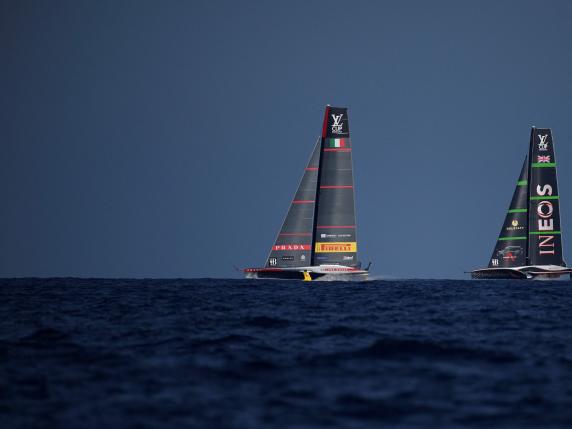 Luna Rossa, gli orari e dove vedere le regate di oggi. La classifica della Vuitton Cup: perché ora l'obiettivo è blindare il primo posto