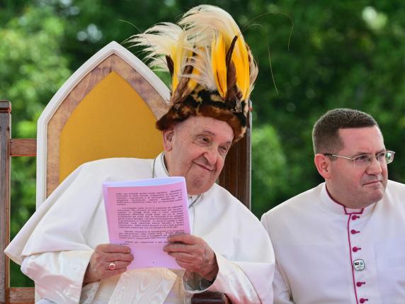 Papa Francesco in Papua Nuova Guinea: «Pace per le nazioni e il creato. No al riarmo e allo sfruttamento dell'ambiente»