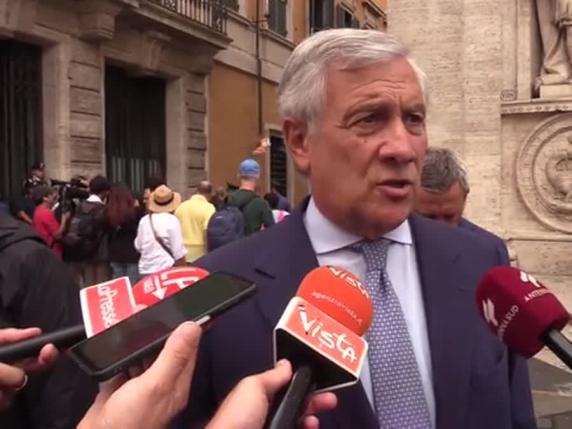 Tassa sugli extraprofitti, Tajani: «Irreale, Giorgetti non ne ha mai parlato»