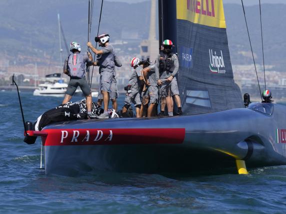 Luna Rossa, le regate di oggi, sfida ad American Magic. Dove vedere in tv le semifinali della Louis Vuitton Cup