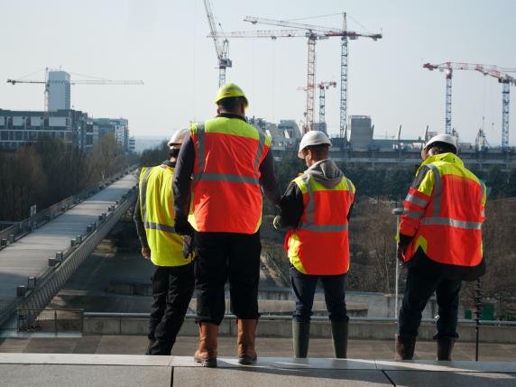 Patente a punti nei cantieri, la maggioranza chiede il rinvio dell’obbligo a gennaio 2025