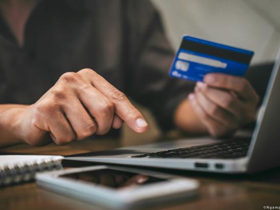 Amazon rinnova le proprie politiche di reso in vista del Natale: cosa cambia per gli utenti