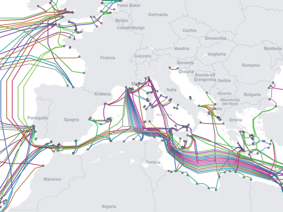 Cavi sottomarini, Internet ed energia viaggiano su una rete da 1,5 milioni di chilometri: la mappa