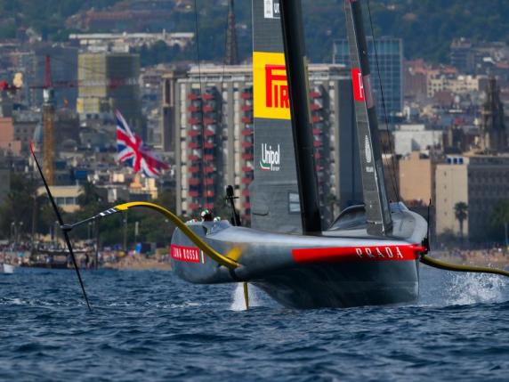 Luna Rossa-American Magic: guasto meccanico alla randa, italiani ancora k.o. Semifinale riaperta (4-3) Cronaca