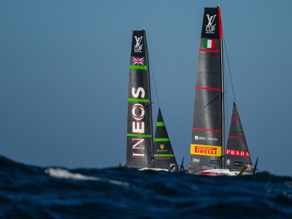 Luna Rossa e la partenza intelligente per riportare la finale di Vuitton Cup in parità: così Spithill ha risposto alla mossa cattiva di Ineos