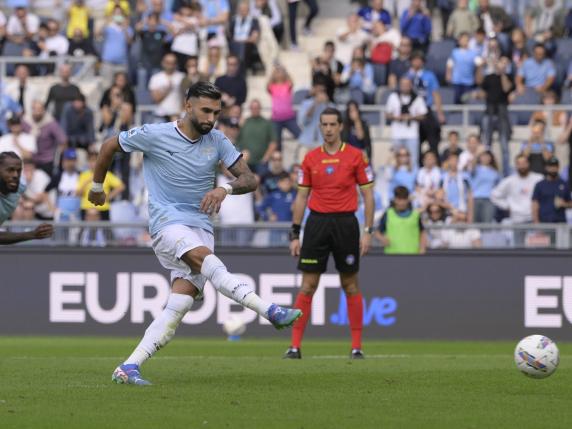 Lazio-Empoli, risultato 2-1: gol di Pedro, dopo Esposito e Zaccagni, Castellanos sbaglia un rigore