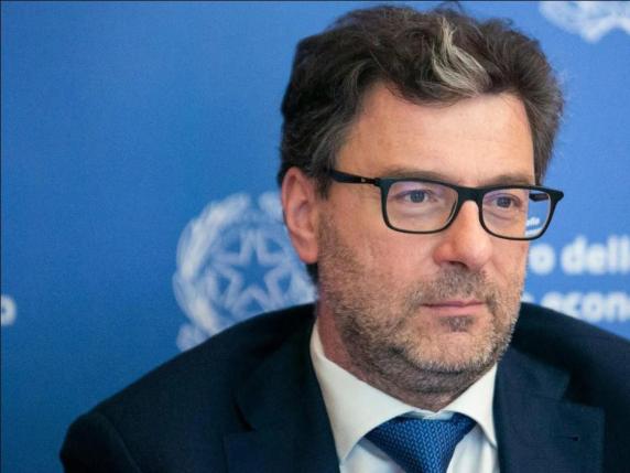 Giorgetti: aumento tasse? Persone e imprese non hanno da temere, ritocchi solo «a chi se lo merita»