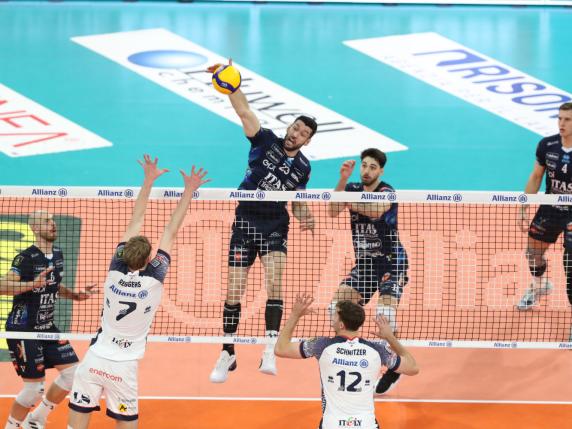 Superlega, Milano-Itas 1-3: Trento torna a casa con il primato in classifica