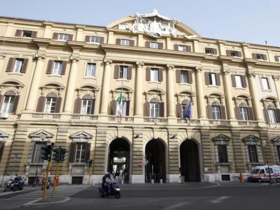 Btp green, richieste record per 270 miliardi di euro: caccia alle emissioni del 2025