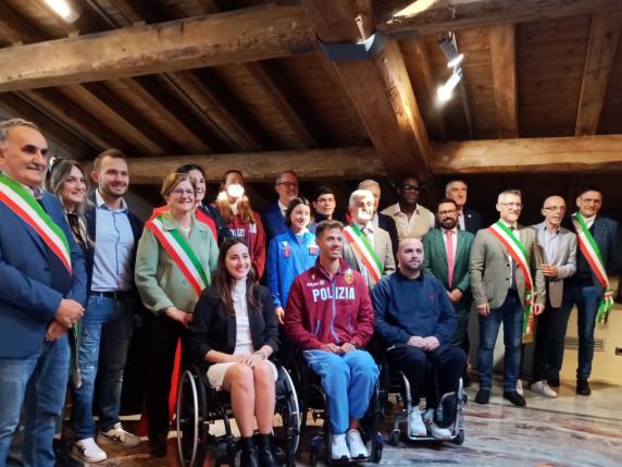 Gli atleti olimpici bergamaschi premiati in Provincia: «Esempio per le giovani generazioni»