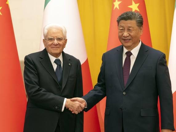 Cina, la missione di Mattarella da Xi Jinping (per ricucire dopo lo stop alla «Via della Seta»)