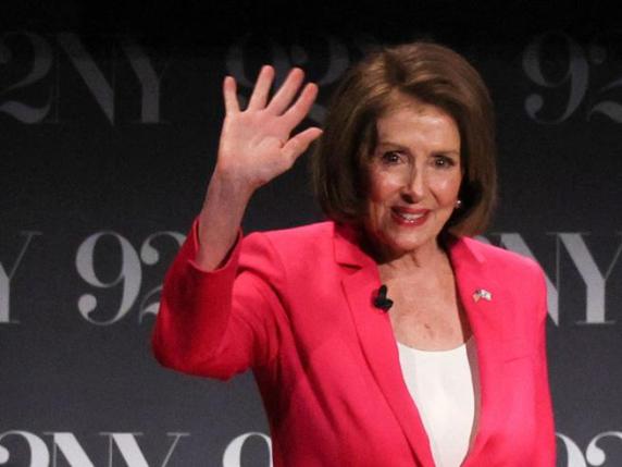 Nancy Pelosi accusa Biden: «Se si fosse ritirato prima ci sarebbero stati altri candidati»