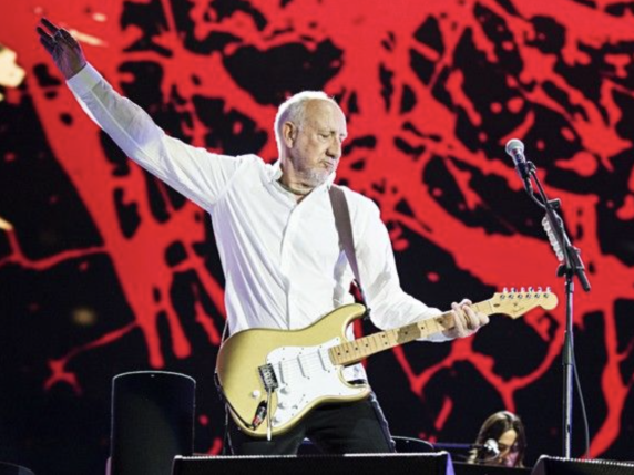 Pete Townshend degli Who rivela: «Mi sveglio ogni mattina con pensieri suicidi, ma ho smesso con la terapia, ora scrivo il mio diario»