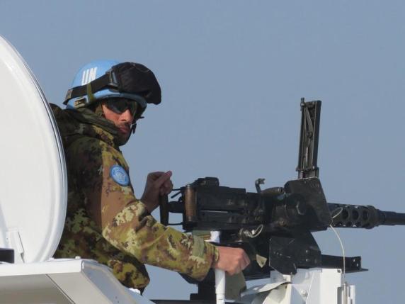 Con gli israeliani che ora avanzano in Libano, le basi Unifil sono sulla la linea di tiro di Hezbollah