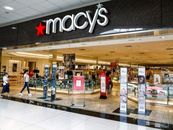 Macy’s posticipa la trimestrale: un dipendente ha nascosto spese per 154 milioni di dollari