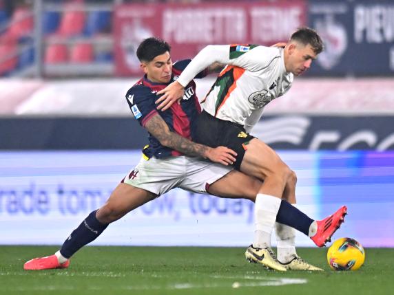 Bologna-Venezia 3-0, al Dall'Ara tornano a vincere i rossoblù: per i lagunari è notte fonda