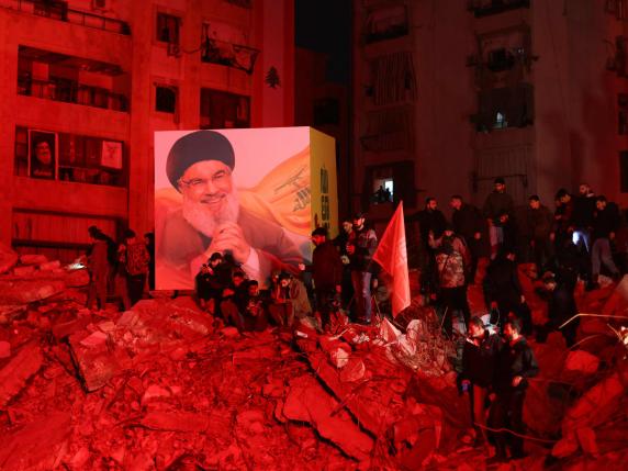 Israele spara contro Hezbollah, a Beirut la cerimonia per Nasrallah: la tregua in Libano traballa