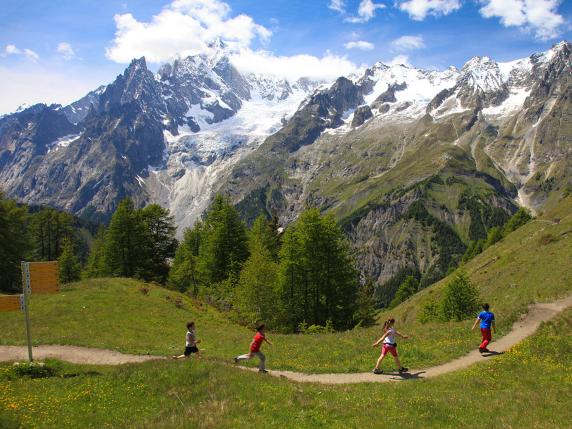 Cambiamento climatico, sulle Alpi la neve è diminuita di oltre un terzo negli ultimi 100 anni