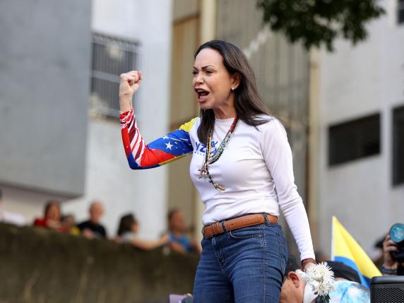 Venezuela, la leader d'opposizione Maria Corina Machado «fermata con violenza»