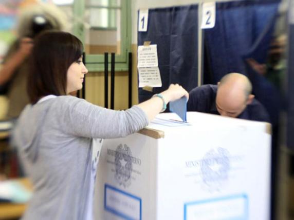 Elezioni, tante incertezze a cento giorni dal voto: centrodesta senza candidati in diversi Comuni