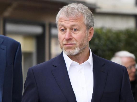 L’oligarca russo Roman Abramovich avrebbe evitato di pagare milioni di euro in tasse a diversi paesi: l'inchiesta della Bbc