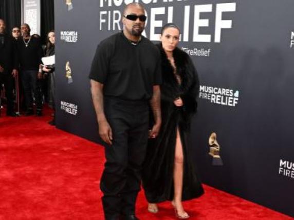 Kanye West, raffica di tweet antisemiti: «Amo Hitler». E: «Domino mia moglie»