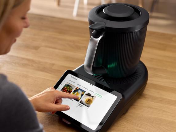 Bimby TM7 e gli altri robot da cucina: come funzionano e come sceglierli 
