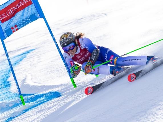 Dove vedere lo sci alpino oggi in tv: secondo gigante del Sestriere con Federica Brignone e Sofia Goggia